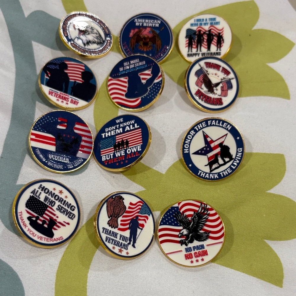 Vintage Pin lot new